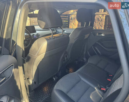 Черный Мерседес Б-класс, объемом двигателя 0 л и пробегом 137 тыс. км за 10350 $, фото 14 на Automoto.ua