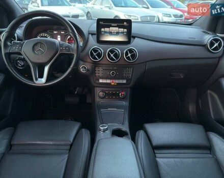 Черный Мерседес Б-класс, объемом двигателя 0 л и пробегом 66 тыс. км за 13500 $, фото 24 на Automoto.ua