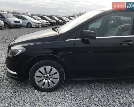 Чорний Мерседес Б-клас, об'ємом двигуна 0 л та пробігом 118 тис. км за 12490 $, фото 20 на Automoto.ua