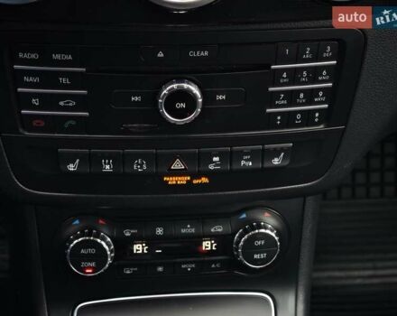 Чорний Мерседес Б-клас, об'ємом двигуна 0 л та пробігом 76 тис. км за 11790 $, фото 29 на Automoto.ua