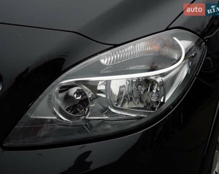 Чорний Мерседес Б-клас, об'ємом двигуна 0 л та пробігом 76 тис. км за 11790 $, фото 4 на Automoto.ua