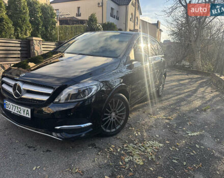 Черный Мерседес Б-класс, объемом двигателя 0 л и пробегом 137 тыс. км за 10350 $, фото 5 на Automoto.ua