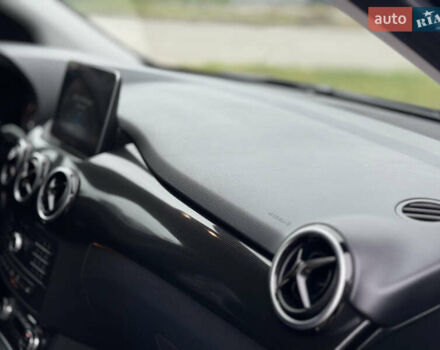 Черный Мерседес Б-класс, объемом двигателя 0 л и пробегом 99 тыс. км за 10500 $, фото 33 на Automoto.ua