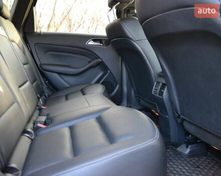 Чорний Мерседес Б-клас, об'ємом двигуна 0 л та пробігом 73 тис. км за 11500 $, фото 22 на Automoto.ua