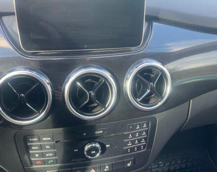 Чорний Мерседес Б-клас, об'ємом двигуна 0 л та пробігом 69 тис. км за 10900 $, фото 9 на Automoto.ua