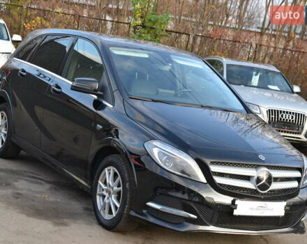Чорний Мерседес Б-клас, об'ємом двигуна 0 л та пробігом 73 тис. км за 11500 $, фото 3 на Automoto.ua