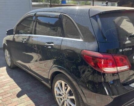 Чорний Мерседес Б-клас, об'ємом двигуна 0 л та пробігом 56 тис. км за 13950 $, фото 3 на Automoto.ua
