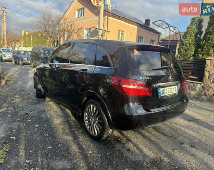 Черный Мерседес Б-класс, объемом двигателя 0 л и пробегом 137 тыс. км за 10350 $, фото 7 на Automoto.ua