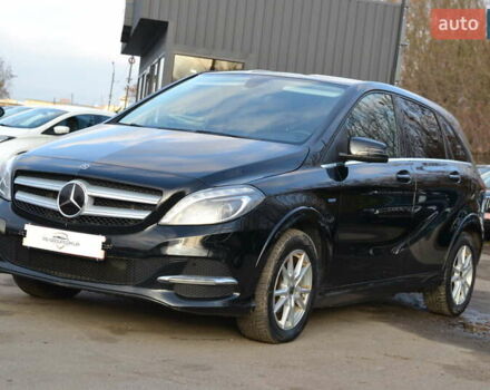 Чорний Мерседес Б-клас, об'ємом двигуна 0 л та пробігом 73 тис. км за 11500 $, фото 1 на Automoto.ua