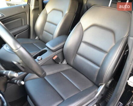 Чорний Мерседес Б-клас, об'ємом двигуна 0 л та пробігом 73 тис. км за 11500 $, фото 15 на Automoto.ua