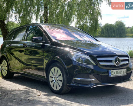 Чорний Мерседес Б-клас, об'ємом двигуна 0 л та пробігом 98 тис. км за 13200 $, фото 3 на Automoto.ua