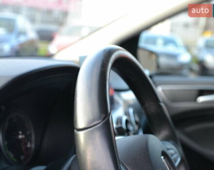 Чорний Мерседес Б-клас, об'ємом двигуна 0 л та пробігом 73 тис. км за 11500 $, фото 17 на Automoto.ua