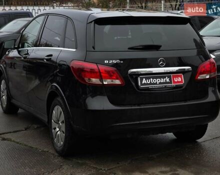 Чорний Мерседес Б-клас, об'ємом двигуна 0 л та пробігом 76 тис. км за 11790 $, фото 9 на Automoto.ua