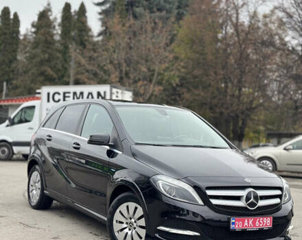 Черный Мерседес Б-класс, объемом двигателя 0 л и пробегом 99 тыс. км за 10500 $, фото 1 на Automoto.ua