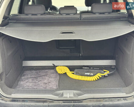 Черный Мерседес Б-класс, объемом двигателя 0 л и пробегом 99 тыс. км за 10500 $, фото 18 на Automoto.ua