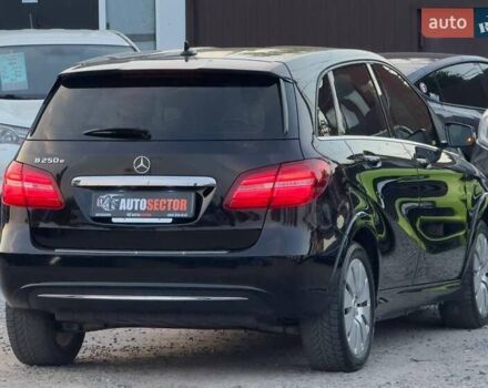 Черный Мерседес Б-класс, объемом двигателя 0 л и пробегом 66 тыс. км за 13500 $, фото 10 на Automoto.ua