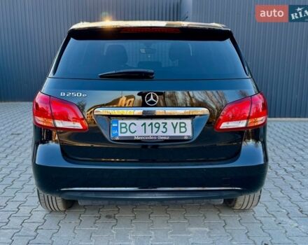 Черный Мерседес Б-класс, объемом двигателя 0 л и пробегом 100 тыс. км за 9250 $, фото 28 на Automoto.ua