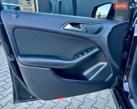 Черный Мерседес Б-класс, объемом двигателя 0 л и пробегом 100 тыс. км за 9250 $, фото 33 на Automoto.ua