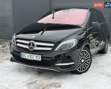 Черный Мерседес Б-класс, объемом двигателя 0 л и пробегом 98 тыс. км за 10200 $, фото 10 на Automoto.ua