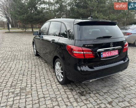 Черный Мерседес Б-класс, объемом двигателя 2 л и пробегом 90 тыс. км за 16900 $, фото 8 на Automoto.ua