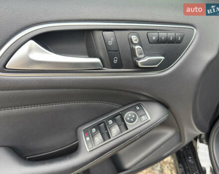 Черный Мерседес Б-класс, объемом двигателя 2 л и пробегом 90 тыс. км за 16900 $, фото 26 на Automoto.ua