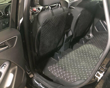 Черный Мерседес Б-класс, объемом двигателя 1.46 л и пробегом 288 тыс. км за 14495 $, фото 7 на Automoto.ua