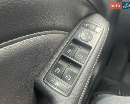 Черный Мерседес Б-класс, объемом двигателя 2.14 л и пробегом 251 тыс. км за 13500 $, фото 13 на Automoto.ua