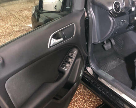 Черный Мерседес Б-класс, объемом двигателя 1.46 л и пробегом 288 тыс. км за 14495 $, фото 5 на Automoto.ua