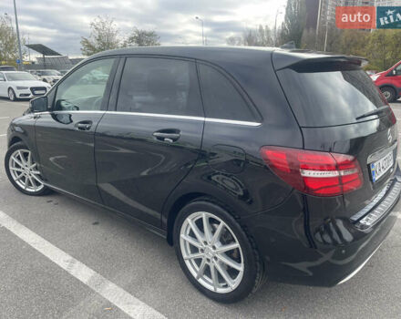 Черный Мерседес Б-класс, объемом двигателя 2.14 л и пробегом 251 тыс. км за 13500 $, фото 4 на Automoto.ua