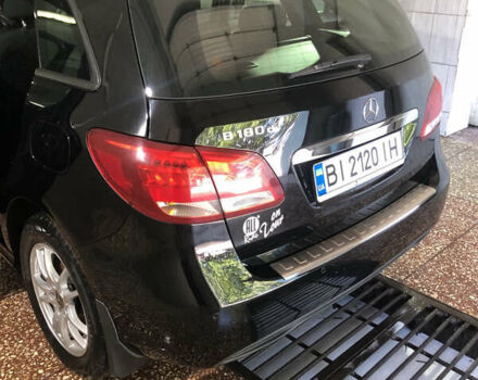 Черный Мерседес Б-класс, объемом двигателя 1.46 л и пробегом 288 тыс. км за 14495 $, фото 1 на Automoto.ua