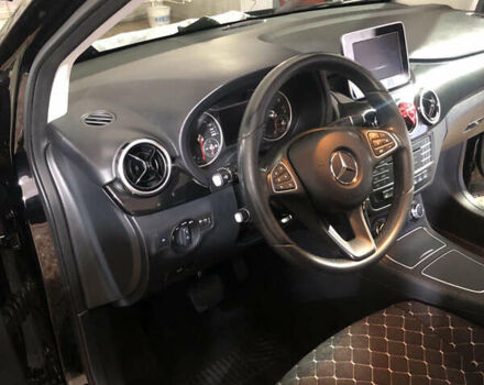 Черный Мерседес Б-класс, объемом двигателя 1.46 л и пробегом 288 тыс. км за 14495 $, фото 3 на Automoto.ua