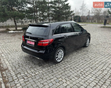 Черный Мерседес Б-класс, объемом двигателя 2 л и пробегом 90 тыс. км за 16900 $, фото 4 на Automoto.ua