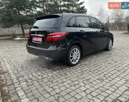 Черный Мерседес Б-класс, объемом двигателя 2 л и пробегом 90 тыс. км за 16900 $, фото 5 на Automoto.ua