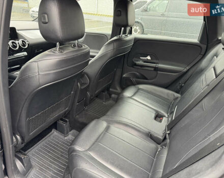 Черный Мерседес Б-класс, объемом двигателя 1.5 л и пробегом 142 тыс. км за 19950 $, фото 10 на Automoto.ua