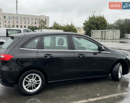 Черный Мерседес Б-класс, объемом двигателя 1.5 л и пробегом 142 тыс. км за 19950 $, фото 7 на Automoto.ua