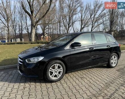 Чорний Мерседес Б-клас, об'ємом двигуна 1.46 л та пробігом 186 тис. км за 24500 $, фото 1 на Automoto.ua