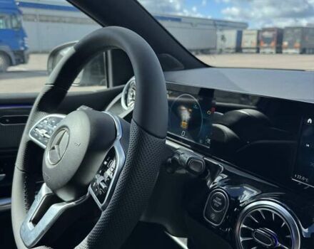 Черный Мерседес Б-класс, объемом двигателя 1.33 л и пробегом 200 тыс. км за 19900 $, фото 7 на Automoto.ua