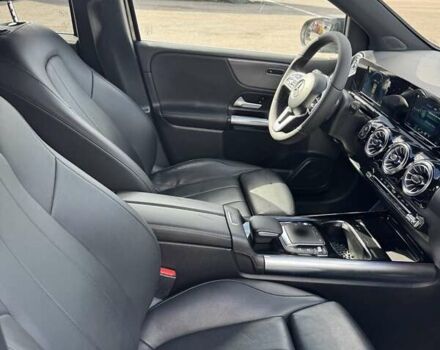 Черный Мерседес Б-класс, объемом двигателя 1.33 л и пробегом 200 тыс. км за 19900 $, фото 6 на Automoto.ua