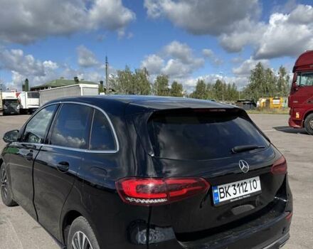 Черный Мерседес Б-класс, объемом двигателя 1.33 л и пробегом 200 тыс. км за 19900 $, фото 3 на Automoto.ua