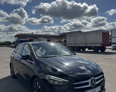 Мерседес Б-клас 2021 у Ирпене на Automoto.ua Чорний Мерседес Б-клас, об'ємом двигуна 2 л та пробігом 190 тис. км за 18800 $, фото 1 на Automoto.ua
