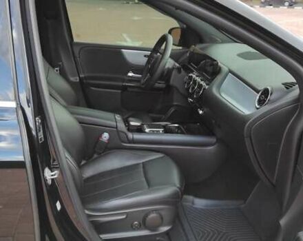 Чорний Мерседес Б-клас, об'ємом двигуна 2 л та пробігом 140 тис. км за 19800 $, фото 5 на Automoto.ua