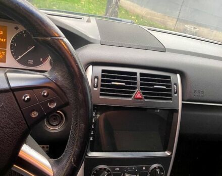 Мерседес Б-класс 2007 в Черкассах на Automoto.ua Черный Мерседес Б-класс, объемом двигателя 2 л и пробегом 270 тыс. км за 5700 $, фото 6 на Automoto.ua