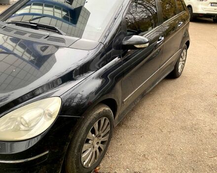 Мерседес Б-класс 2007 в Черкассах на Automoto.ua Черный Мерседес Б-класс, объемом двигателя 2 л и пробегом 270 тыс. км за 5700 $, фото 2 на Automoto.ua