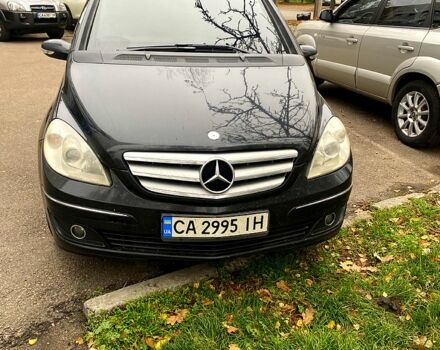 Мерседес Б-класс 2007 в Черкассах на Automoto.ua Черный Мерседес Б-класс, объемом двигателя 2 л и пробегом 270 тыс. км за 5700 $, фото 1 на Automoto.ua