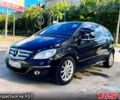 Чорний Мерседес Б-клас, об'ємом двигуна 2 л та пробігом 325 тис. км за 6500 $, фото 1 на Automoto.ua