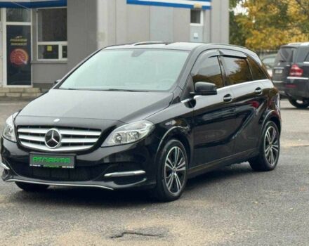 Черный Мерседес Б-класс, объемом двигателя 2 л и пробегом 190 тыс. км за 10900 $, фото 6 на Automoto.ua