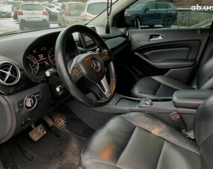 Черный Мерседес Б-класс, объемом двигателя 2 л и пробегом 385 тыс. км за 9790 $, фото 27 на Automoto.ua