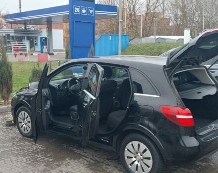 Чорний Мерседес Б-клас, об'ємом двигуна 0 л та пробігом 122 тис. км за 9999 $, фото 10 на Automoto.ua