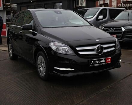 Чорний Мерседес Б-клас, об'ємом двигуна 0 л та пробігом 76 тис. км за 11790 $, фото 2 на Automoto.ua