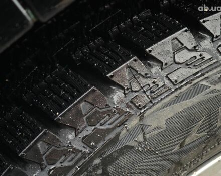 Чорний Мерседес Б-клас, об'ємом двигуна 0 л та пробігом 76 тис. км за 11790 $, фото 6 на Automoto.ua